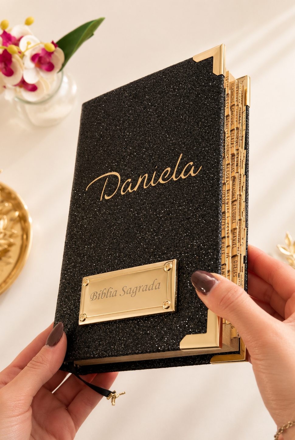 Combo Bíblia Glitter Preto com Nome — imagem ilustrativa