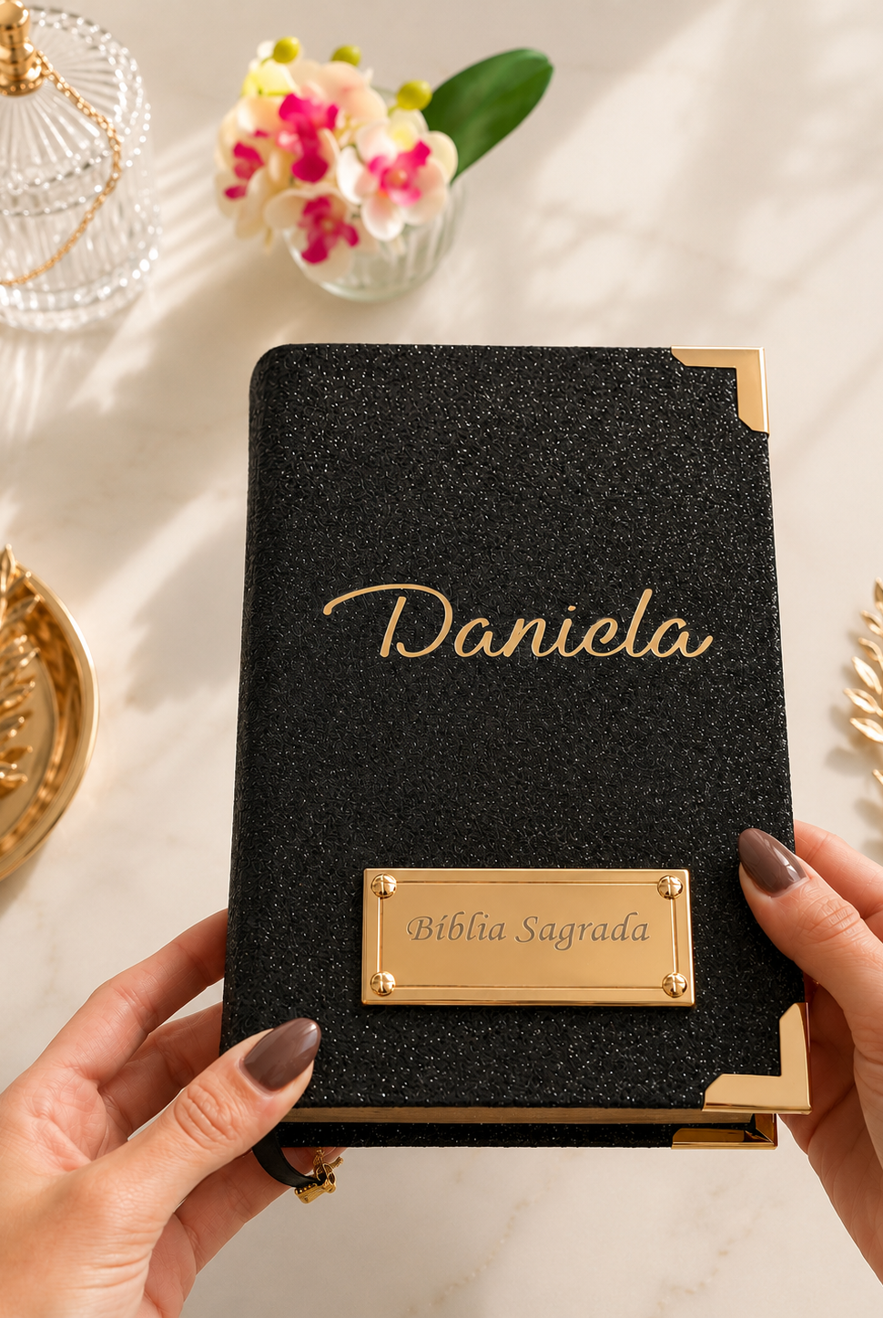 Combo Bíblia Glitter Preto com Nome — imagem ilustrativa 2