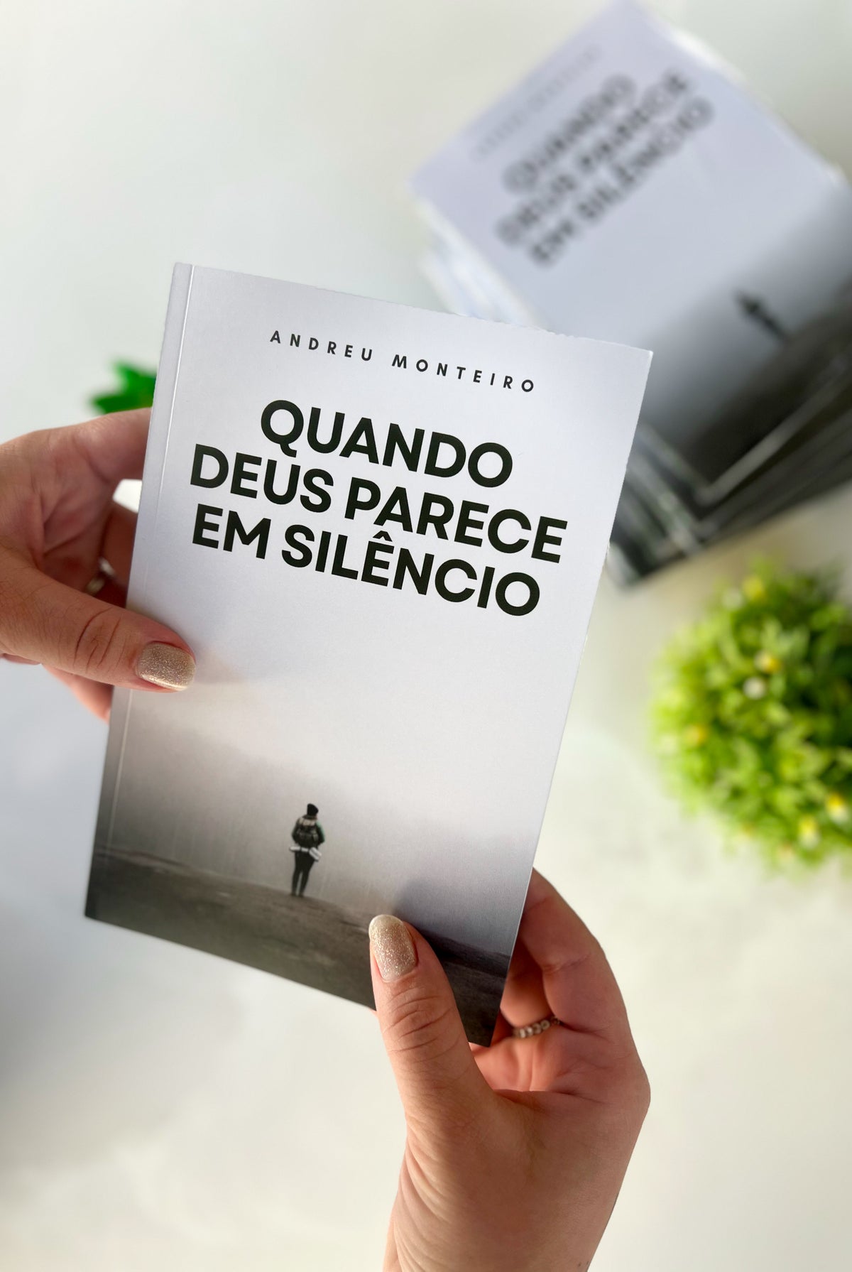 Livro Quando Deus parece em silêncio