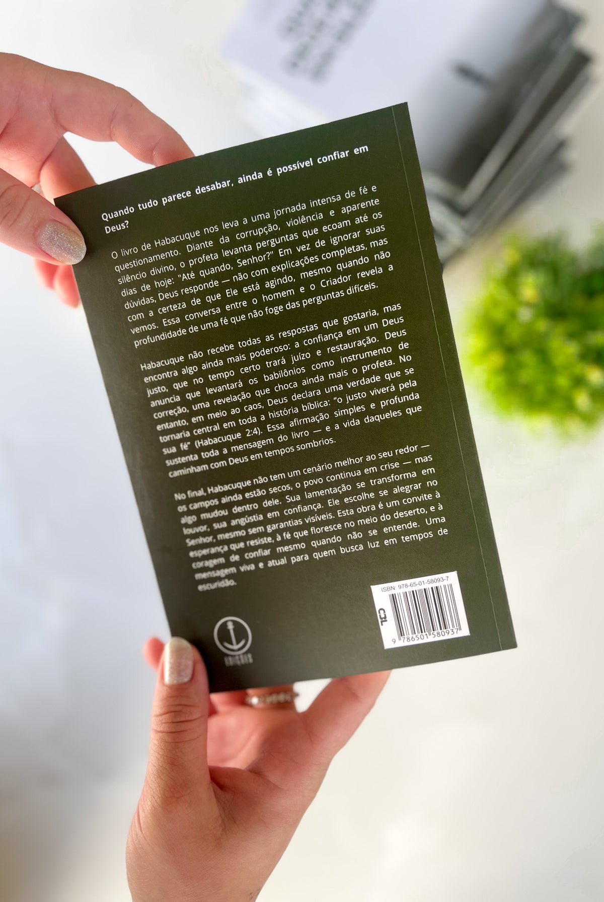 Livro Quando Deus parece em silêncio — foto 3