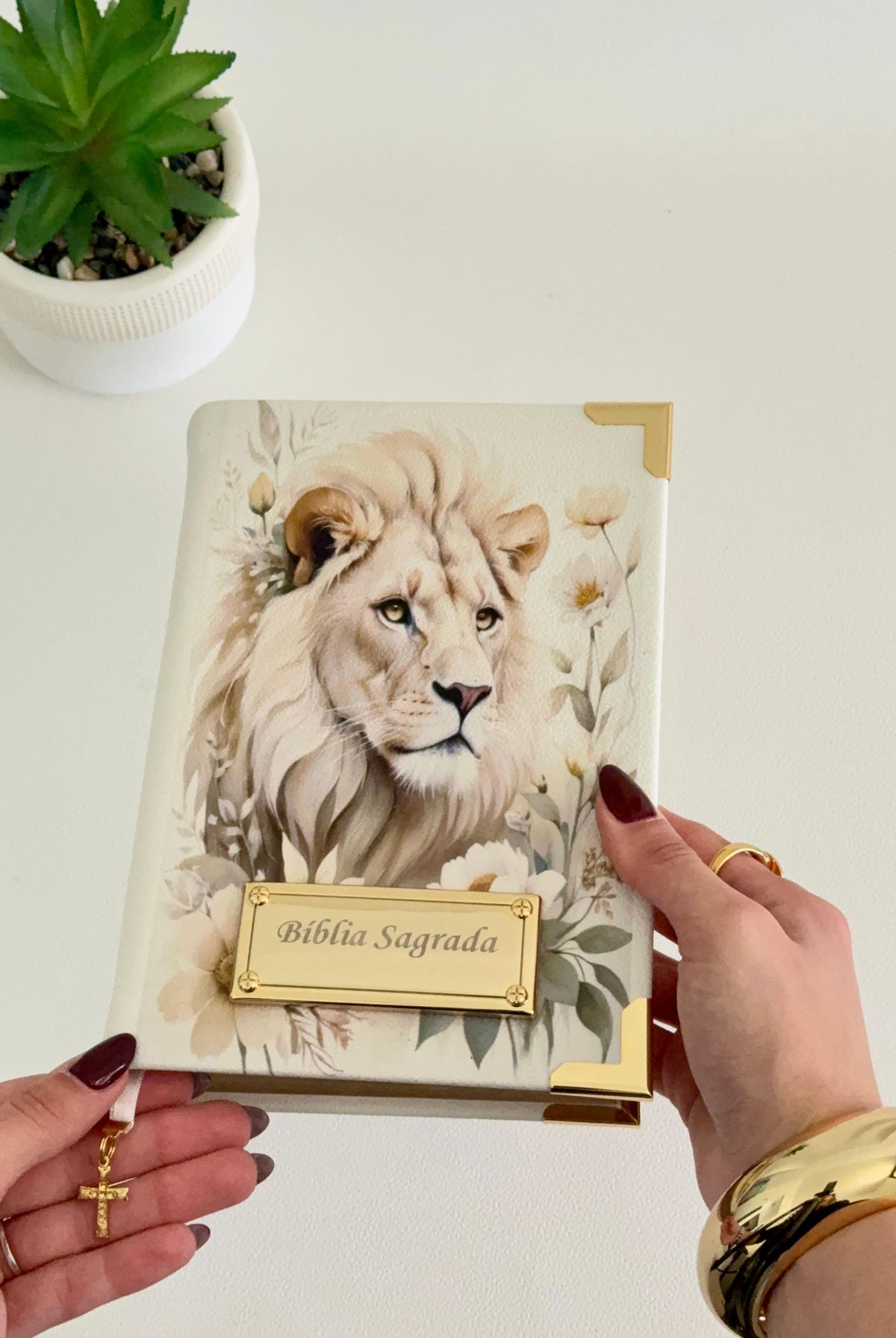 Bíblia Courino Leão Floral (Média NAA) — foto 2